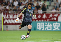 神戸の決定的なシュートを再三の好セーブでゴールを守った桐畑 和繁(柏)【明治安田J1 第18節 神戸vs柏】