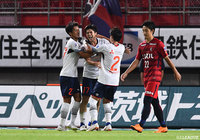 失点後、右サイドからのクロスに富樫 敬真（#17）が合わせFC東京がすぐさまが同点に追いつく！【明治安田Ｊ１ 第19節 鹿島vsFC東京】