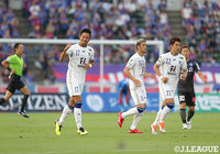 松田 力(福岡/#17)は2ゴールを挙げる活躍でチームの勝利に貢献した【明治安田J2 第27節 甲府vs福岡】