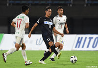 皆川 佑介（熊本）はフル出場を果たすも金沢の粘り強い守備に苦戦を強いられた【明治安田Ｊ２ 第27節 熊本vs金沢】