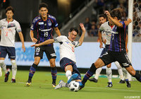 髙萩 洋次郎（FC東京）はスルーパスやロングパス、ワンツーなど攻撃センスを見せつけ中盤に君臨。守備でも奮闘した【明治安田Ｊ１ 第21節 Ｇ大阪vsFC東京】