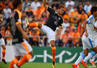 絶妙なトラップでディフェンダーの逆をついたドウグラスが強烈なシュートを突き刺し清水が幸先よく先制に成功！【明治安田Ｊ１ 第21節 清水vs川崎Ｆ】