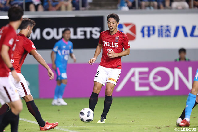 65分からピッチに立った阿部 勇樹（浦和）。これでＪ１通算550試合出場となった【明治安田Ｊ１ 第21節 鳥栖vs浦和】