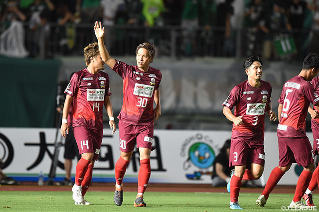 後半開始早々に中島 賢星（#30）がゴールを奪い、岐阜がリードを2点に広げる【明治安田Ｊ２ 第28節 岐阜vs京都】