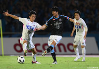 家長 昭博（川崎Ｆ）は味方とのコンビネーションプレーやミドルシュートなど見せ場を作った【明治安田Ｊ１ 第22節 川崎Ｆvs鳥栖】