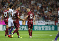 またしてもルーカス ポドルスキ（#10）のパスからアンドレス イニエスタ（#8）のゴールが生まれた【明治安田Ｊ１ 第22節 神戸vs広島】