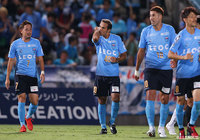 レアンドロ ドミンゲスが直接FKを沈め、横浜FCが後半立ち上がりに先制点をゲット！【明治安田Ｊ２ 第29節 横浜FCvs讃岐】