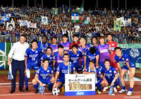 ホーム6連勝となった徳島は、これが記念すべきホーム100勝目となった【明治安田Ｊ２ 第29節 徳島vs山形】