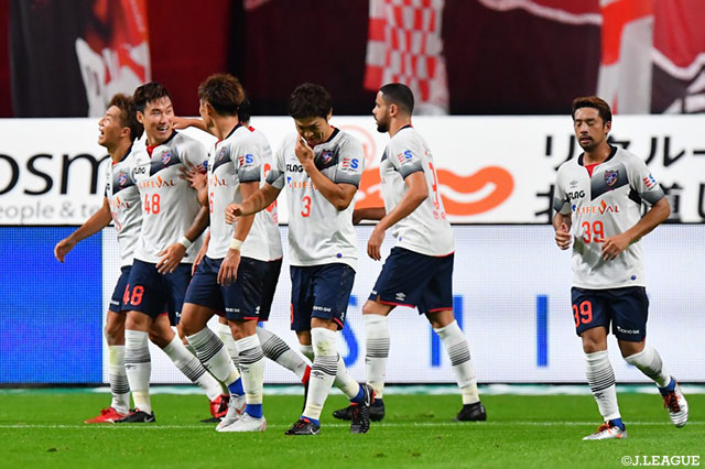 太田 宏介の正確なCKからチャン ヒョンスがニアで合わせ、前半終了間際にFC東京が追加点を奪う【明治安田Ｊ１ 第23節 札幌vsFC東京】