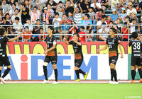 前田 直輝（#25）とのワンツーで抜け出した金井 貢史（#31）がニアに打ち込みホームの名古屋が均衡を破る！【明治安田Ｊ１ 第23節 名古屋vs鳥栖】