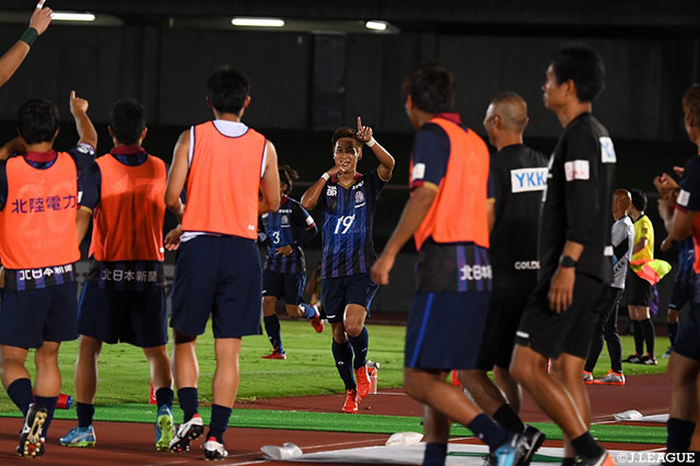 前半のうちに今シーズン初ゴールを含む2ゴールを奪ったDFの柳下 大樹（富山/#19）【明治安田Ｊ３ 第20節 富山vs福島】