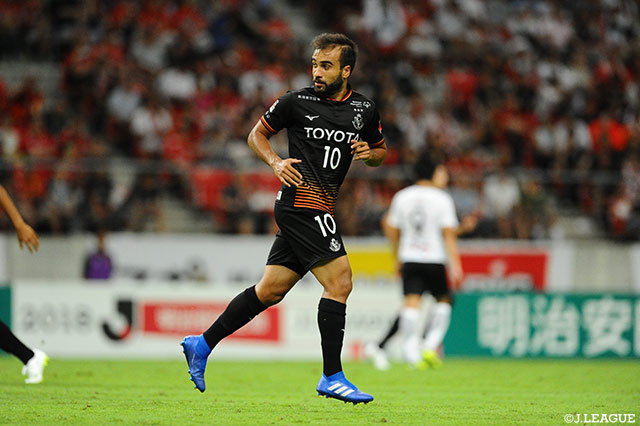 ガブリエル シャビエル（名古屋）は前半の決定的チャンスを外すもジョーのゴールをお膳立てした【明治安田Ｊ１ 第24節 名古屋vs浦和】