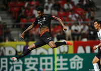 79分、ジョー（名古屋）がボレーシュートを叩き込みハットトリック達成！8月の5試合で10ゴールという驚異的な記録を残した【明治安田Ｊ１ 第24節 名古屋vs浦和】