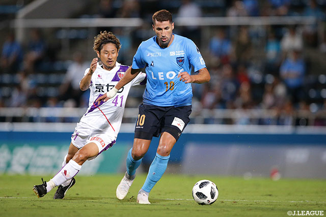 前半14分のCKから2試合連続ゴールを奪ったイバ（横浜FC）【明治安田Ｊ２ 第31節 横浜FCvs京都】