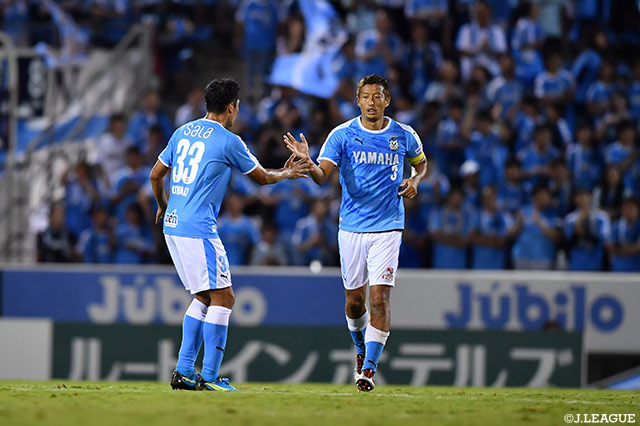 後半ATに大井 健太郎（磐田/#3）が一矢報いるも時すでに遅し…【明治安田Ｊ１ 第25節 磐田vs名古屋】