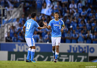 後半ATに大井 健太郎（磐田/#3）が一矢報いるも時すでに遅し…【明治安田Ｊ１ 第25節 磐田vs名古屋】