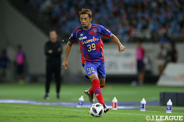 ペナルティエリア手前からクロスバー直撃の強烈なシュートを放った大森 晃太郎（FC東京）【明治安田Ｊ１ 第25節 FC東京vs鳥栖】