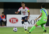 キャプテンマークを巻いた清武 弘嗣（Ｃ大阪）がチャンスを演出するもなかなか得点に繋げられない【ルヴァンカップ 準々決勝　第1戦 湘南vsＣ大阪】