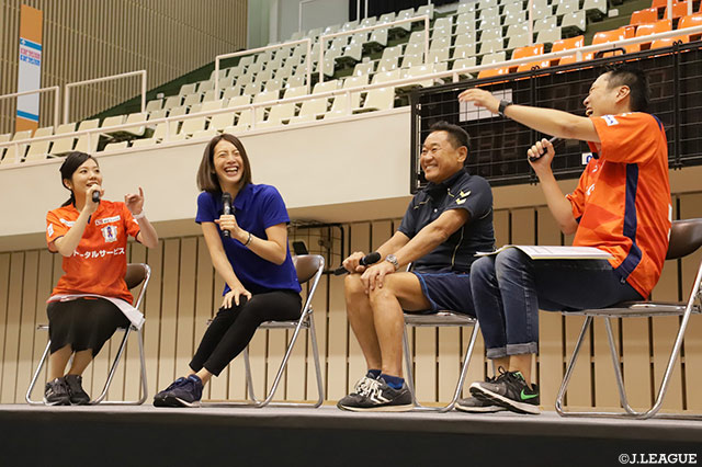 松木 安太郎さん、寺川 綾さんによる応援団長トークショー開催！【明治安田Ｊ２ 第32節 愛媛vs讃岐】