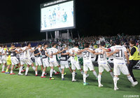 終了間際の劇的ゴールで勝利した松本が福岡との上位対決を制し、暫定ながら首位に返り咲いた【明治安田Ｊ２ 第32節 福岡vs松本】