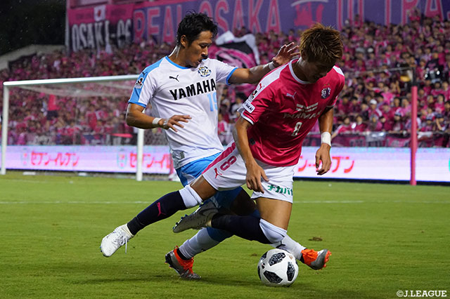 1トップに入り違いを生んだ柿谷 曜一朗（Ｃ大阪）だったが、磐田の粘り強い守りを崩すには至らず【明治安田Ｊ１ 第26節 Ｃ大阪vs磐田】