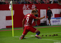 後半AT、途中出場の鈴木 優磨（鹿島）が走り込んだ勢いそのままにヘディングシュートを決めて勝ち越す！【明治安田Ｊ１ 第26節 鹿島vs湘南】