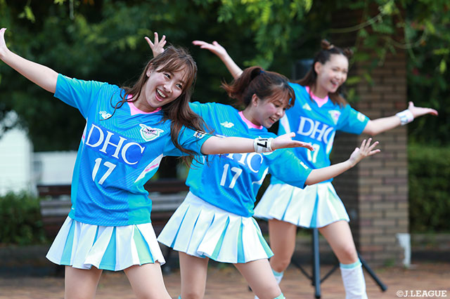 サガンティーナがダンスでお出迎え♪【明治安田Ｊ１ 第26節 鳥栖vs広島】