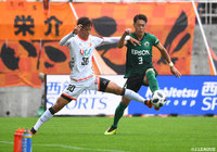 互いに最後まで攻め合うも得点を奪えずスコアレスドローに終わった【明治安田Ｊ２ 第33節 松本vs山口】