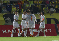 後半43分の左CKをニアサイドで小池 純輝（愛媛）が苦しい体勢から合わせ勝ち越しゴールを挙げる【明治安田Ｊ２ 第33節 栃木vs愛媛】