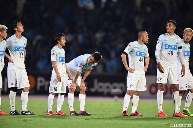 札幌は前半のチャンスを決めきれず大敗。連勝も3でストップ【明治安田Ｊ１ 第26節 川崎Ｆvs札幌】
