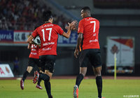 試合終盤にジョー（名古屋）がこの日2得点目となるゴールを奪い1点差に追い上げる【明治安田Ｊ１ 第26節 名古屋vs長崎】