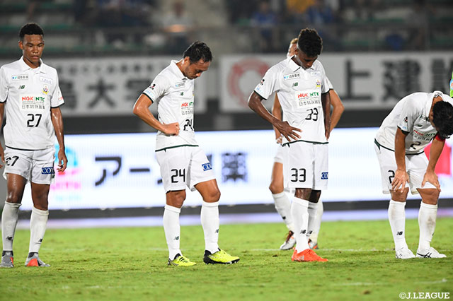 一時は同点に追いつくも徳島に競り負けた岐阜。クラブワースト記録となる10連敗…【明治安田Ｊ２ 第33節 徳島vs岐阜】