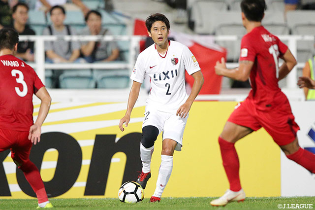 ホームでの第1戦に続き、先発出場を果たした内田 篤人（鹿島）が前半24分、相手のシュートをゴールラインの前でブロックし得点を許さない！【ACL 準々決勝 第2戦 天津権健vs鹿島】