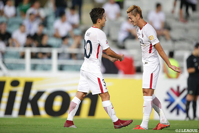 前半27分、内田からのマイナスのクロスに安部 裕葵（鹿島/左）が合わせると、相手DFに当たるがそのままゴールに吸い込まれ追加点を奪う！【ACL 準々決勝 第2戦 天津権健vs鹿島】