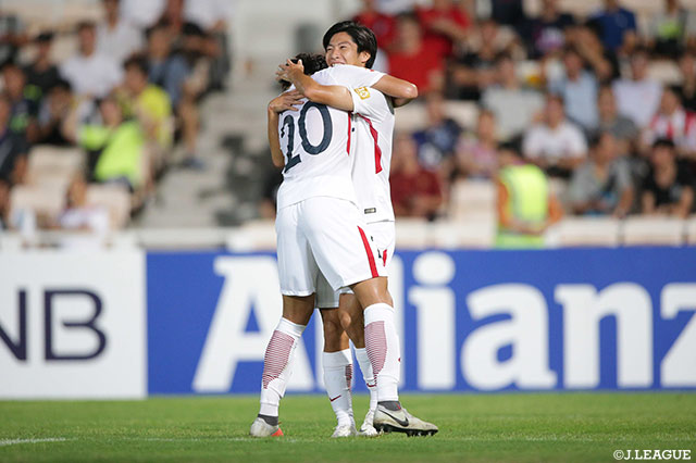 後半21分、途中出場の土居 聖真（鹿島/右）が力強く左足を振り抜いてネットを揺らしリードを3点に広げる！【ACL 準々決勝 第2戦 天津権健vs鹿島】