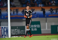 日本代表にも選出され、注目が集まるシュミット ダニエル(仙台)。この試合は無失点に抑えることができなかった【明治安田J1 第27節 長崎vs仙台】