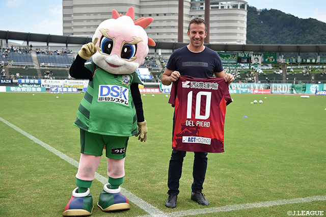 元イタリア代表のアレッサンドロ・デル ピエロ氏が来場！！【明治安田Ｊ２ 第34節 岐阜vs東京Ｖ】