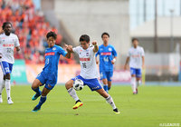 田中 恵太(水戸)と渡邉 新太(新潟)がサイドで攻防を繰り広げる!【明治安田J2 第34節 水戸vs新潟】