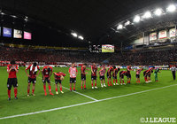 前節7失点と大敗を喫した札幌はホームで立て直しを図ったが結果は0-2で敗戦となった【明治安田Ｊ１ 第27節 札幌vs鹿島】