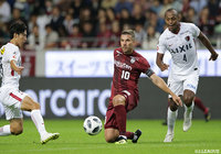 ルーカス ポドルスキ（神戸）を中心に攻撃を組み立てるも鹿島の守備組織の崩せない【明治安田Ｊ１ 第28節 神戸vs鹿島】