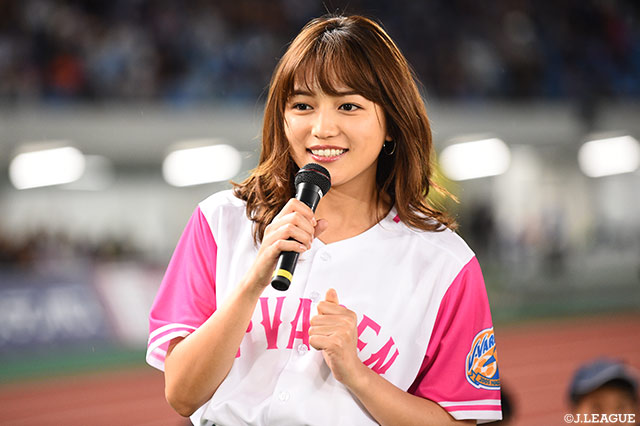 ジャパネットの広告キャラクターを務める川口 春奈さんが特別ゲストとしてトラスタに来場♪【明治安田Ｊ１ 第28節 長崎vs川崎Ｆ】