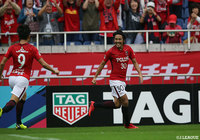 41分に興梠 慎三が左足でのループシュートを沈め、ホームの浦和が逆転に成功!【明治安田J1 第28節 浦和vs柏】