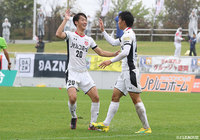 途中出場の藤沼 拓夢(盛岡/右)が試合を振り出しに戻すゴールを奪う!【明治安田J3 第25節 盛岡vs福島】