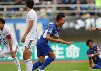 後半ATに途中出場の中山 仁斗(山形)が同点ゴールを奪う!【明治安田J2 第35節 山形vs松本】