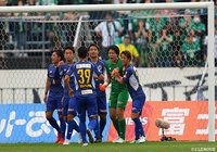 山形が驚異の粘りを見せ、首位の松本を相手に勝ち点1をもぎ取った【明治安田Ｊ２ 第35節 山形vs松本】