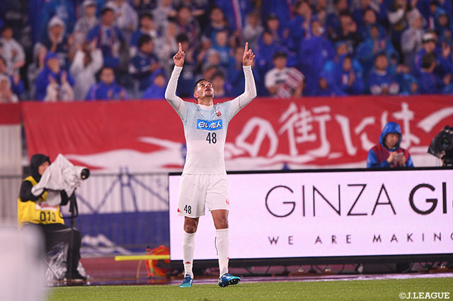 前半21分、ジェイが左足を振り抜くと低い弾道のシュートがゴール左に決まり、札幌が先制点を獲得！【明治安田Ｊ１ 第29節 横浜FMvs札幌】