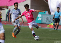 14分、足を痛めた松田 陸（Ｃ大阪）に代わり高木 俊幸が入る【明治安田Ｊ１ 第29節 Ｃ大阪vsＧ大阪】