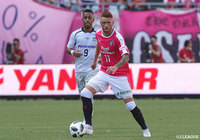 ソウザ(C大阪)が鋭いシュートを放つも、東口 順昭(G大阪)の好セーブに合いゴールならず【明治安田J1 第29節 C大阪vsG大阪】