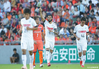 こぼれ球に反応したジェフェルソン バイアーノが、落ち着いて右足で押し込み水戸が先制!【明治安田J2 第36節 大宮vs水戸】