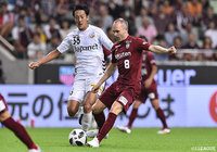 59分、郷家 友太に代わりイニエスタが途中出場!鋭いパスやクロスで攻撃のギアを上げていく【明治安田J1 第29節 神戸vs長崎】